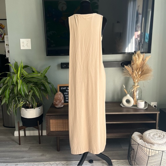 Cuyana Drape-Back Dress - Picture 8 of 8